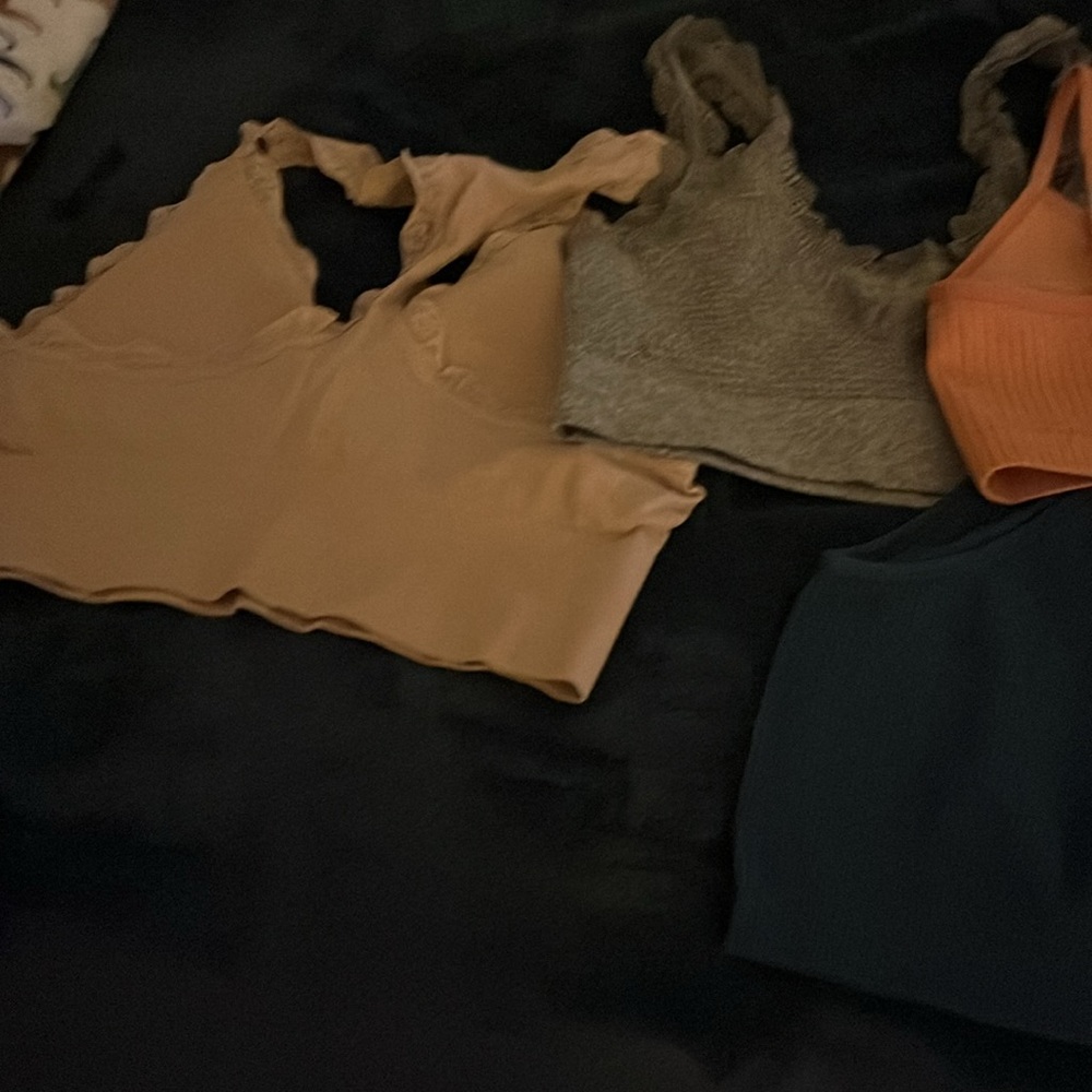 Sports bras - Picture 4 of 4